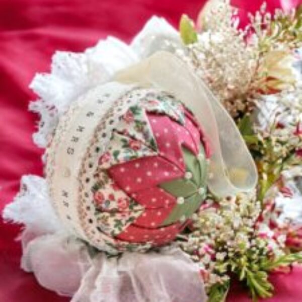 Wedding bauble (pink)