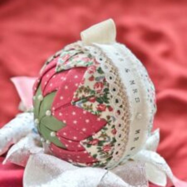 Wedding bauble (pink)