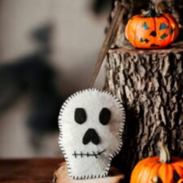 felt Halloween skull decoration