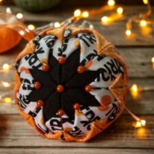 Halloween bauble (orange)