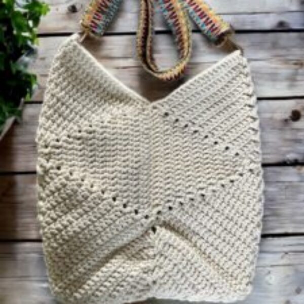 Crochet shoulder bag