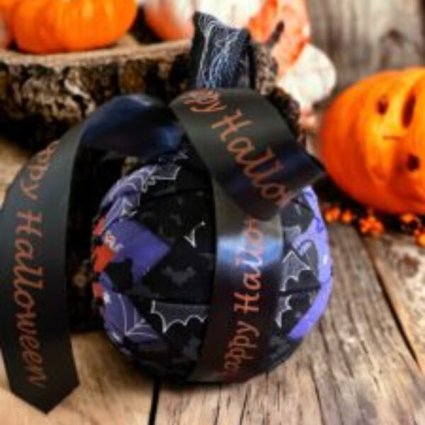 Halloween bauble (black bow)