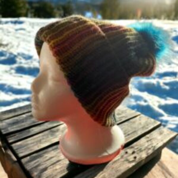 Hand crochet beanie hat with detachable pompom