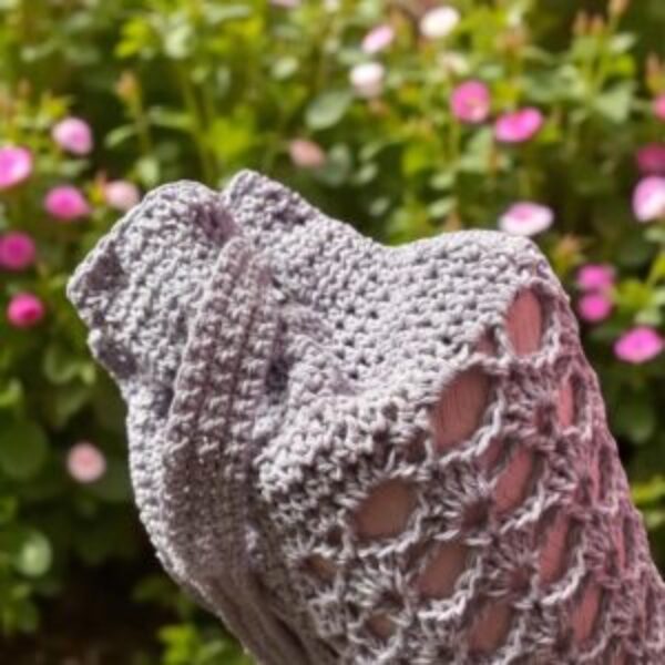 Hand crochet yoga mat carrier
